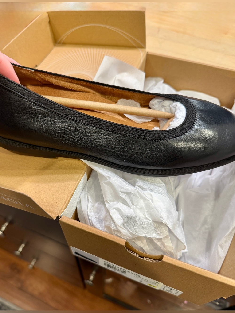 Vionic Black Leather Ballet Flat with Cushioned Insole